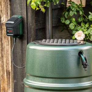 Bosch Akku-Tauchpumpe GardenPump 18V-2000 Erweiterungskit (mit Wand- und Tankbefestigung und 2,5 m langem Gartenschlauch, im Karton) 13